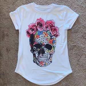Skull tee